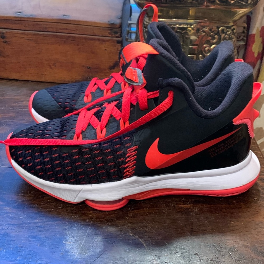 Lebron Witness V 5 University Red & Black Sneakers